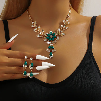 Floral Elegance Jewelry Set - Statement Flower Necklace & Earrings for Women